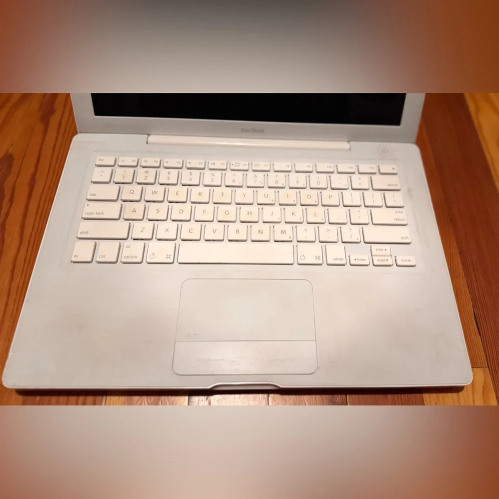 Apple MacBook 2006 Classic White (Parts)